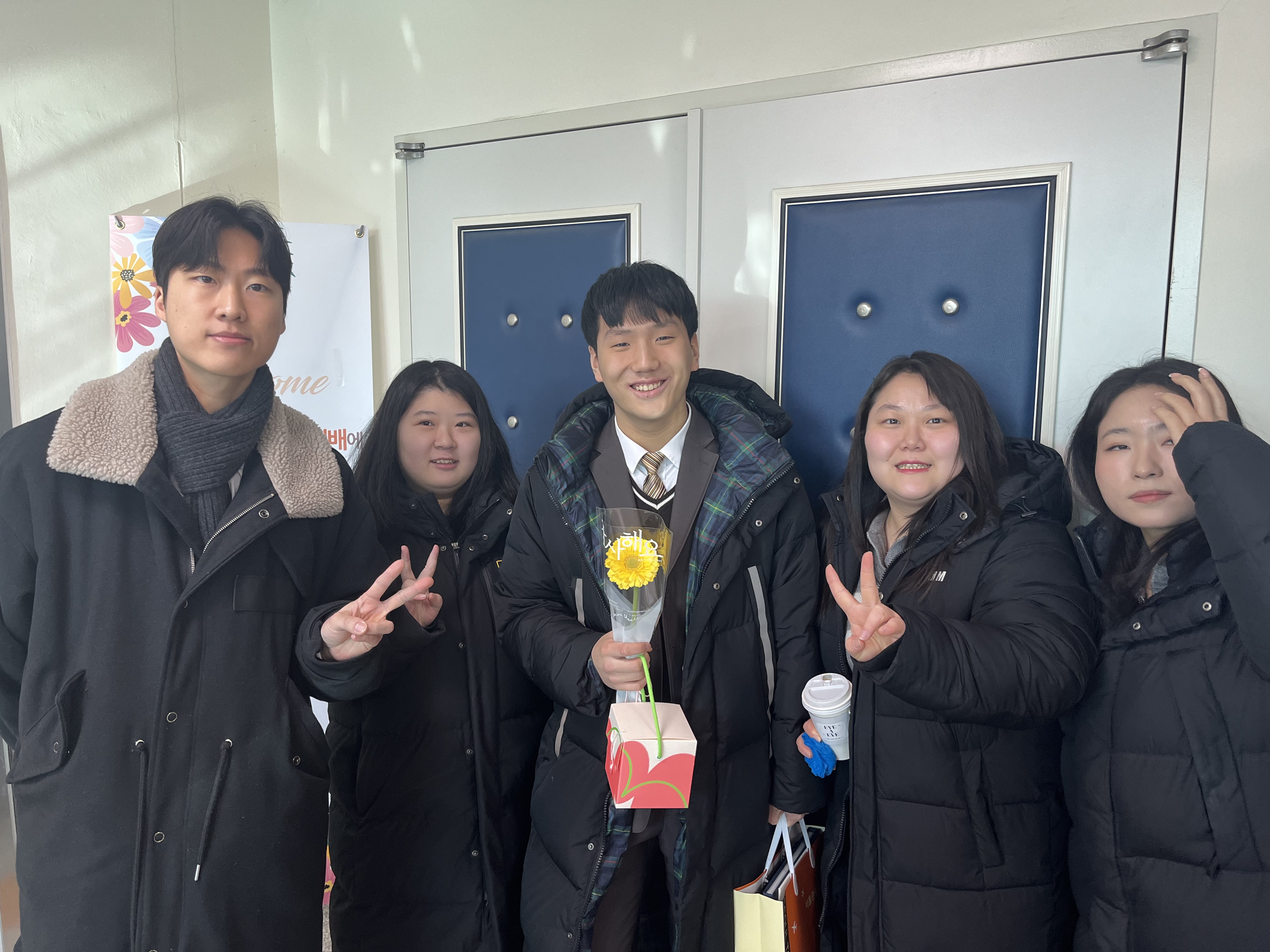 오주헌 졸업식.jpg